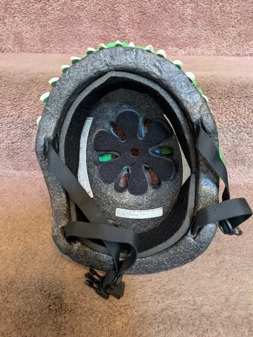 Raskullz helmet dinosaur size small (50-54cm) green red - Picture 7 of 11